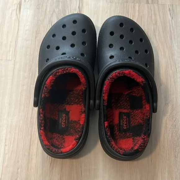 Crocs Slip ons w/Hunter Plaid Plush lining - Picture 3 of 3